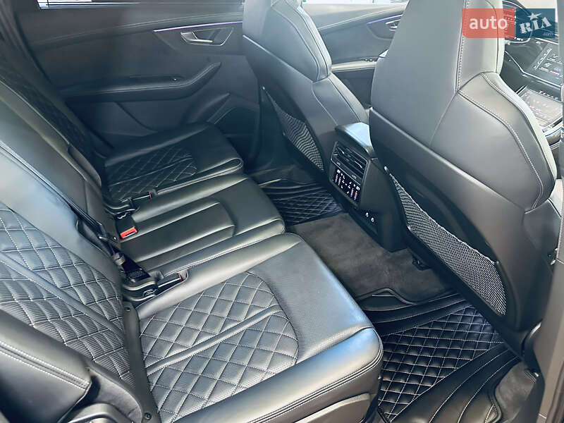 Внедорожник / Кроссовер Audi SQ7 2022 в Киеве