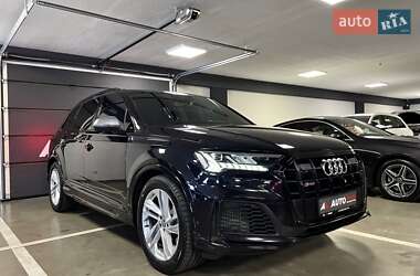 Внедорожник / Кроссовер Audi SQ7 2020 в 