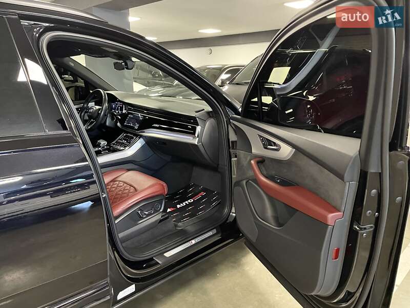 Позашляховик / Кросовер Audi SQ7 2020 в Львові
