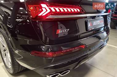 Внедорожник / Кроссовер Audi SQ7 2020 в 