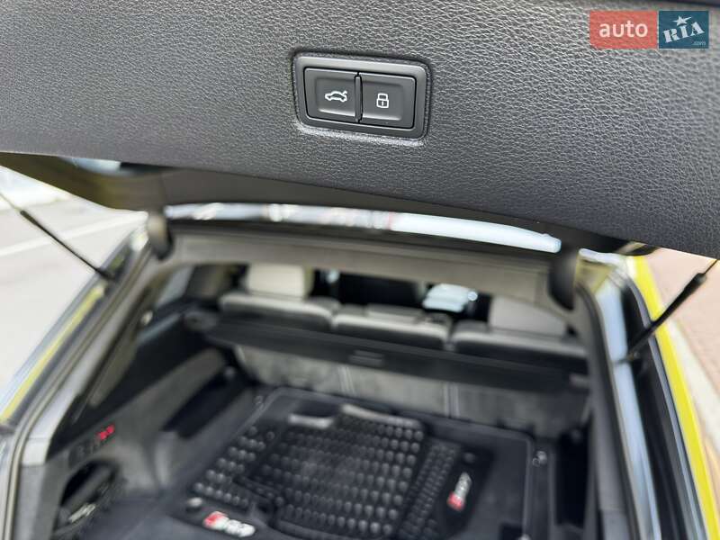 Позашляховик / Кросовер Audi SQ7 2023 в Києві