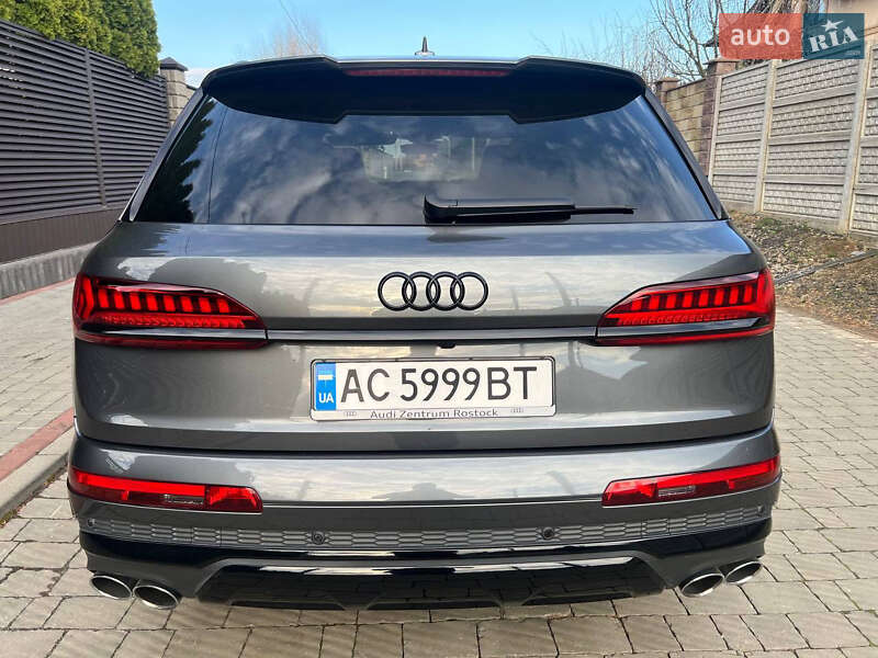 Внедорожник / Кроссовер Audi SQ7 2019 в Луцке