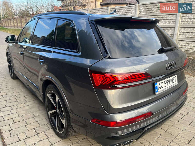 Внедорожник / Кроссовер Audi SQ7 2019 в Луцке