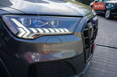 Позашляховик / Кросовер Audi SQ7 2021 в 