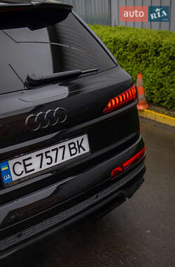 Внедорожник / Кроссовер Audi SQ7 2023 в 