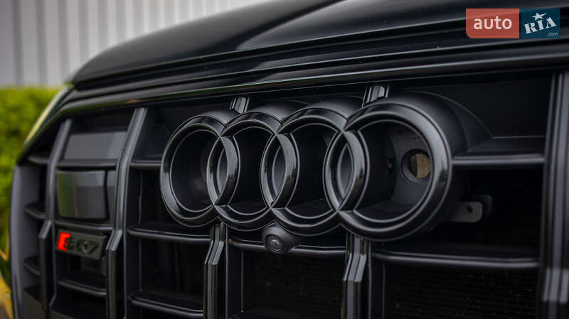 Внедорожник / Кроссовер Audi SQ7 2023 в Черновцах