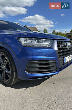Внедорожник / Кроссовер Audi SQ7 2017 в 