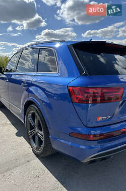 Внедорожник / Кроссовер Audi SQ7 2017 в 