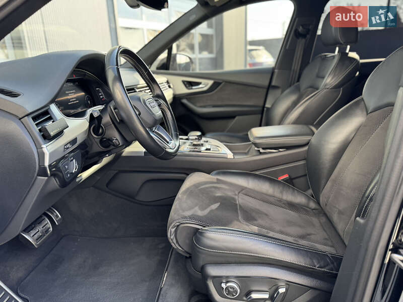 Внедорожник / Кроссовер Audi SQ7 2017 в Мукачево фото 47 Внедорожник / Кроссовер Audi SQ7 2017 в Мукачево