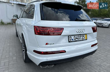 Внедорожник / Кроссовер Audi SQ7 2017 в 