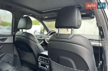 Внедорожник / Кроссовер Audi SQ7 2017 в 