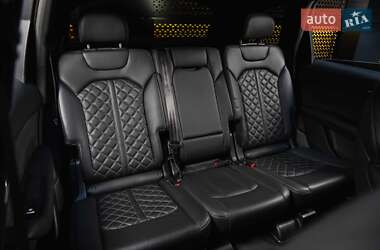Внедорожник / Кроссовер Audi SQ7 2020 в 