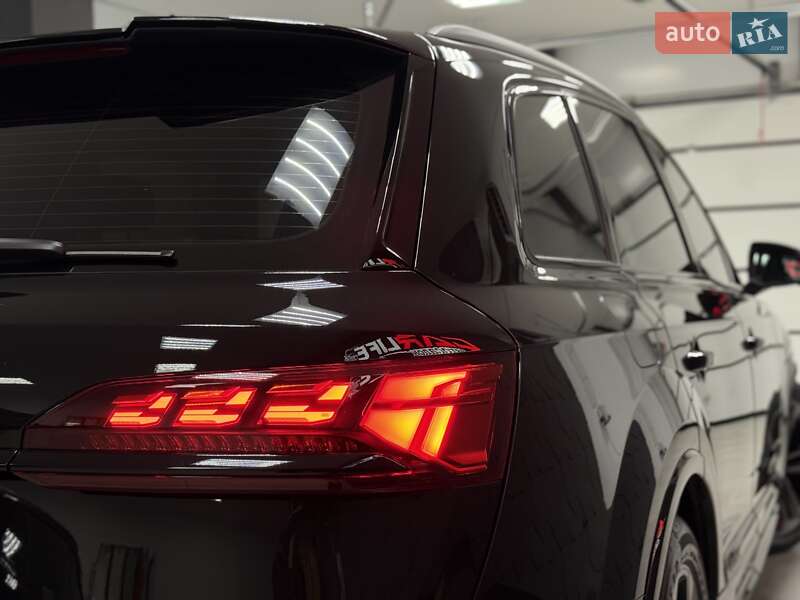Внедорожник / Кроссовер Audi SQ7 2024 в Тернополе
