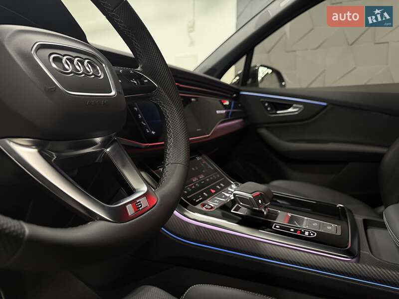 Внедорожник / Кроссовер Audi SQ7 2024 в Тернополе