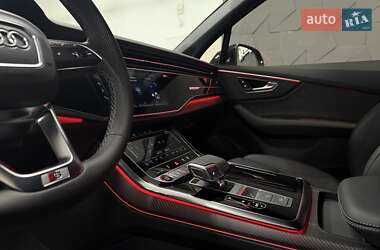 Внедорожник / Кроссовер Audi SQ7 2024 в 