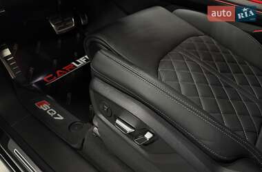 Внедорожник / Кроссовер Audi SQ7 2024 в 