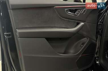 Внедорожник / Кроссовер Audi SQ7 2024 в 