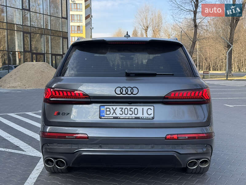 Внедорожник / Кроссовер Audi SQ7 2021 в Хмельницком