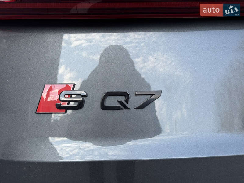 Внедорожник / Кроссовер Audi SQ7 2021 в Хмельницком