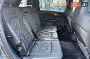 Внедорожник / Кроссовер Audi SQ7 2021 в 