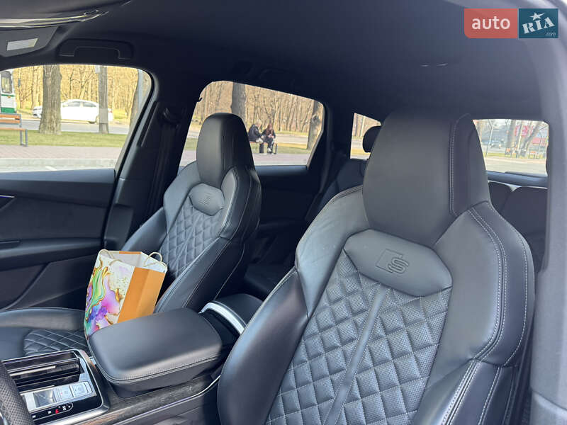 Внедорожник / Кроссовер Audi SQ7 2021 в Хмельницком