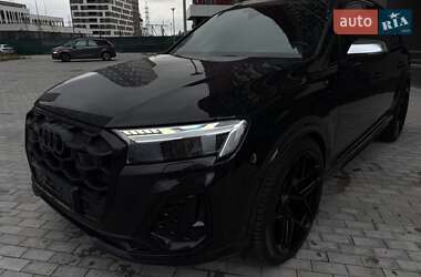 Внедорожник / Кроссовер Audi SQ7 2024 в 