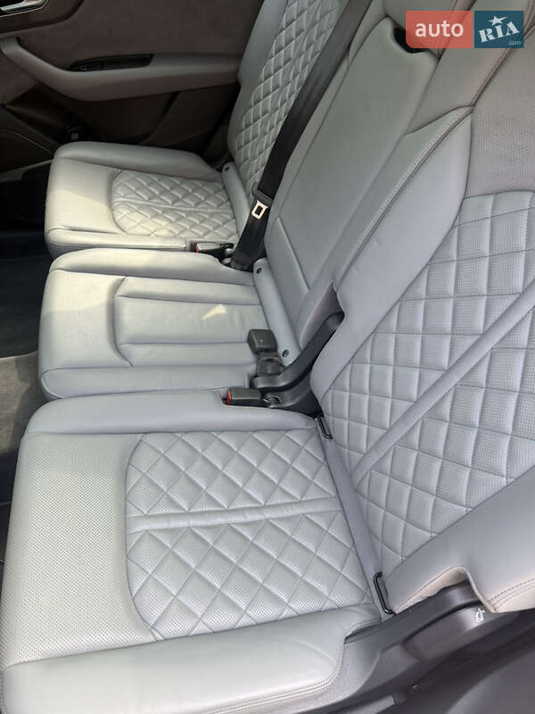 Внедорожник / Кроссовер Audi SQ7 2020 в Днепре
