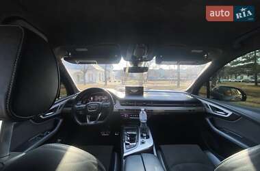 Внедорожник / Кроссовер Audi SQ7 2018 в 