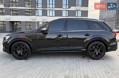 Внедорожник / Кроссовер Audi SQ7 2024 в 