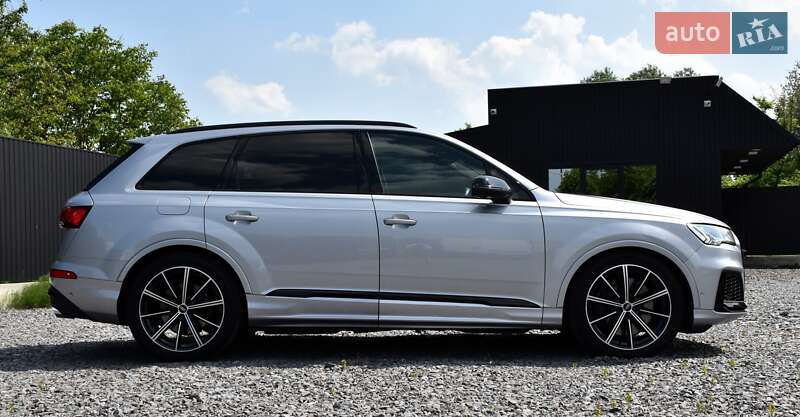 Внедорожник / Кроссовер Audi SQ7 2020 в Дрогобыче
