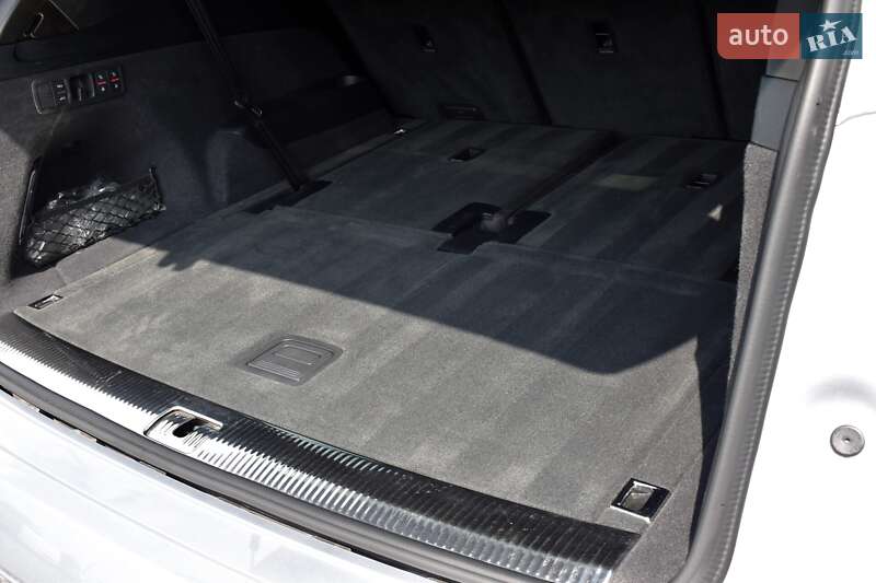 Внедорожник / Кроссовер Audi SQ7 2020 в Дрогобыче
