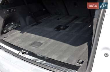Внедорожник / Кроссовер Audi SQ7 2020 в 