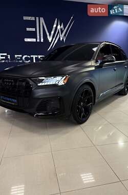Позашляховик / Кросовер Audi SQ7 2020 в 