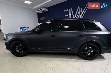 Позашляховик / Кросовер Audi SQ7 2020 в 