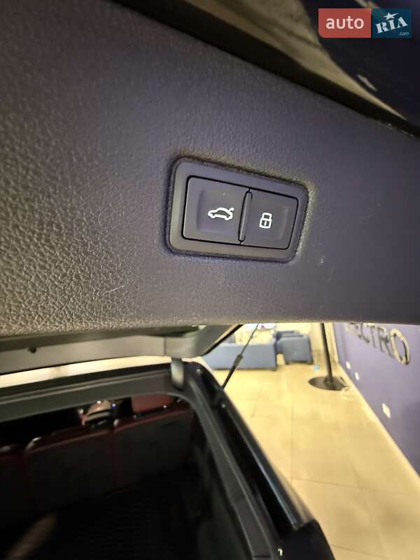 Позашляховик / Кросовер Audi SQ7 2020 в Кропивницькому
