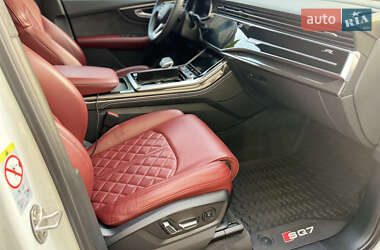 Внедорожник / Кроссовер Audi SQ7 2020 в 