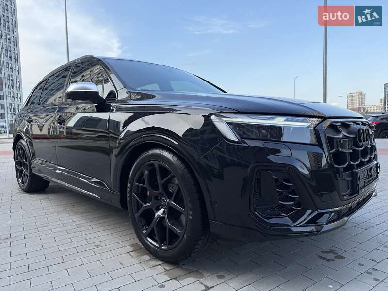 Внедорожник / Кроссовер Audi SQ7 2024 в 