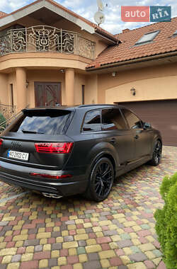 Внедорожник / Кроссовер Audi SQ7 2017 в 