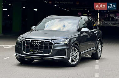 Внедорожник / Кроссовер Audi SQ7 2021 в 