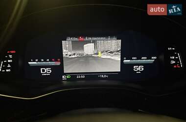 Внедорожник / Кроссовер Audi SQ7 2022 в 