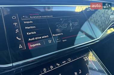 Внедорожник / Кроссовер Audi SQ7 2022 в 