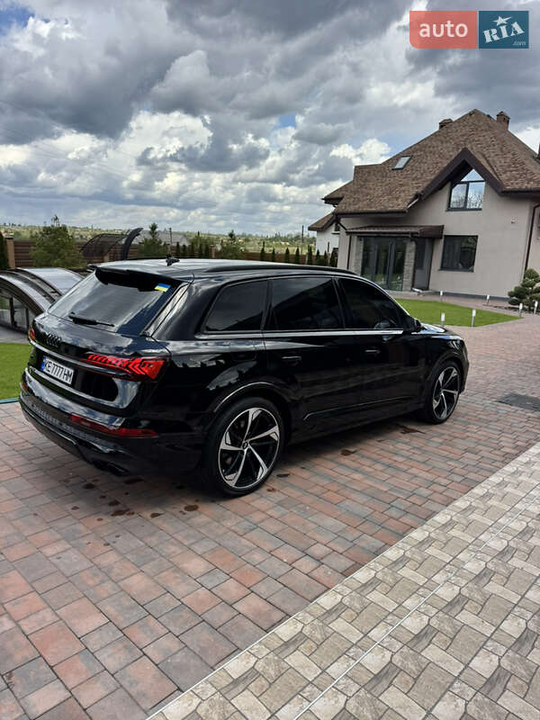 Внедорожник / Кроссовер Audi SQ7 2021 в Кривом Роге фото 3 Внедорожник / Кроссовер Audi SQ7 2021 в Кривом Роге