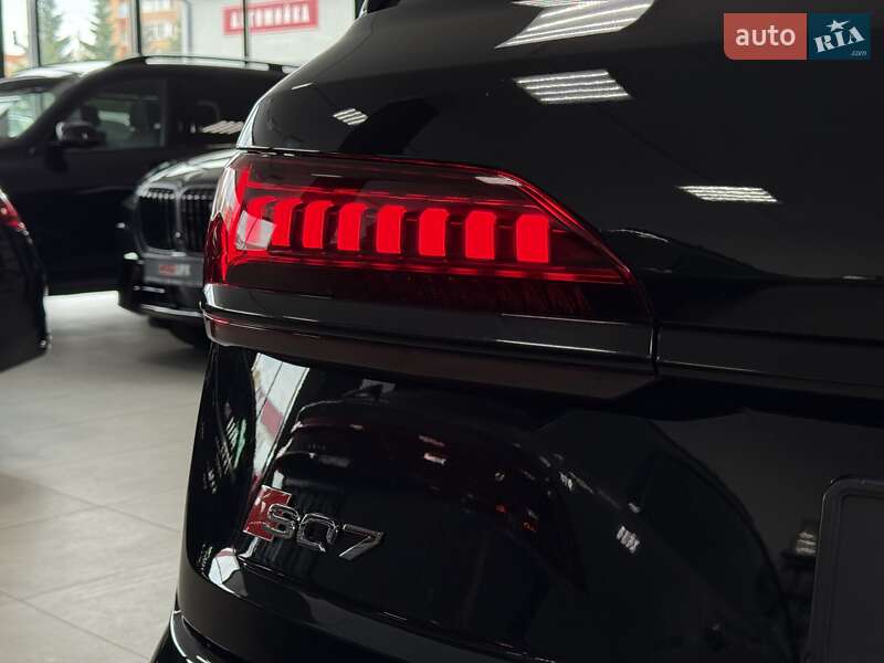 Внедорожник / Кроссовер Audi SQ7 2021 в Тернополе