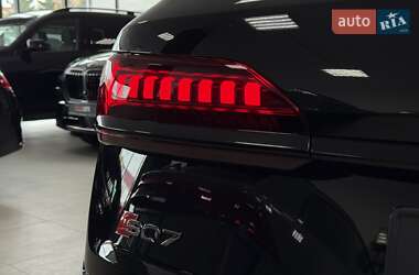 Внедорожник / Кроссовер Audi SQ7 2021 в 