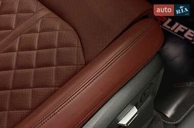 Внедорожник / Кроссовер Audi SQ7 2021 в 