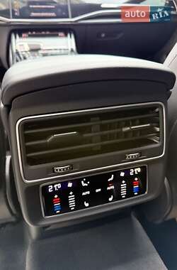 Внедорожник / Кроссовер Audi SQ7 2022 в 