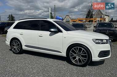 Внедорожник / Кроссовер Audi SQ7 2017 в 
