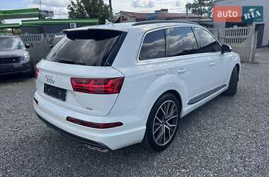 Внедорожник / Кроссовер Audi SQ7 2017 в 