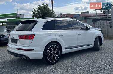 Внедорожник / Кроссовер Audi SQ7 2017 в 