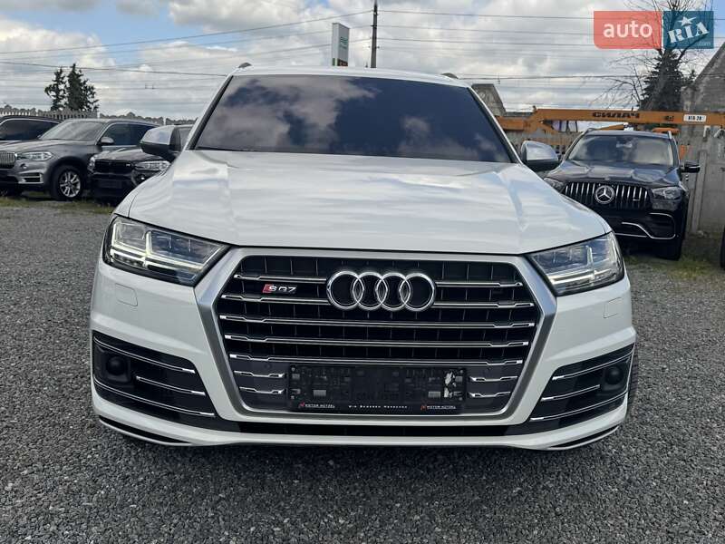 Внедорожник / Кроссовер Audi SQ7 2017 в Тернополе